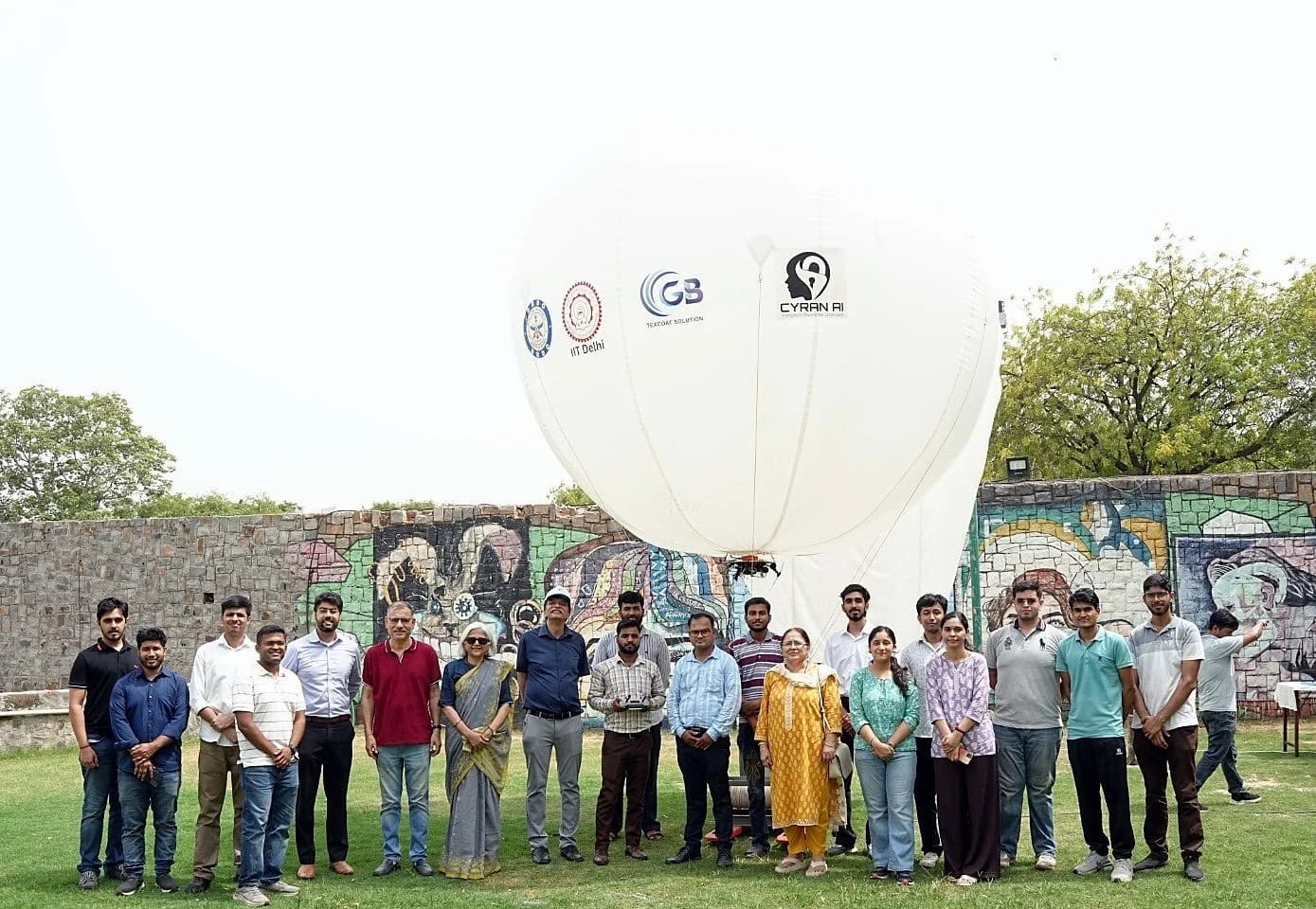 DRDO, IIT Delhi and GB Texcoat team members at the aerostat demonstration